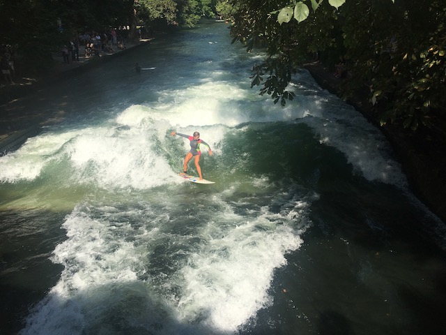 making waves on the Eisbach